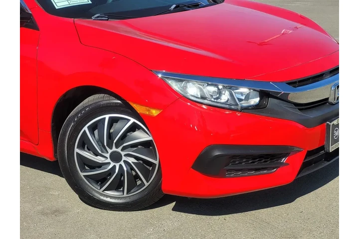 $19988 : Honda Civic 2017 LX 4dr Seda image 3