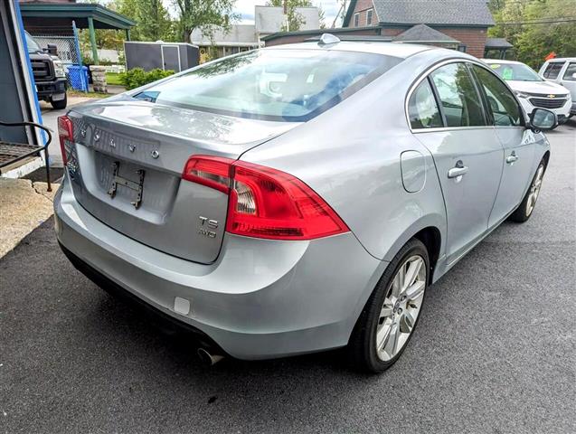 $8995 : 2012 S60 T6 AWD image 7