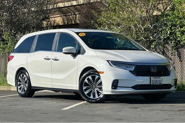 $35445 : Honda Odyssey 2023 EX-L 4dr image 2
