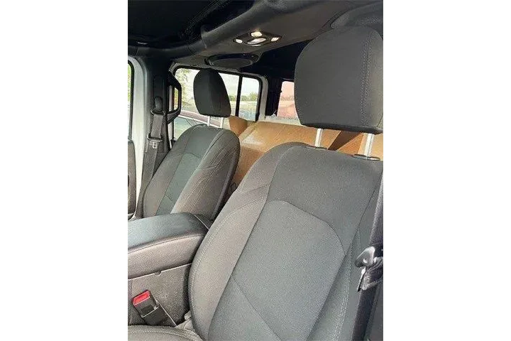 $27655 : Jeep Wrangler Unlimited 2020 image 5