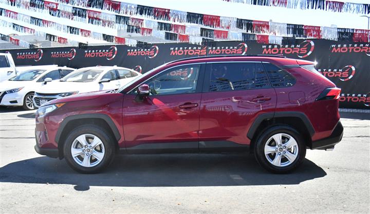 $24457 : RAV4 XLE image 4