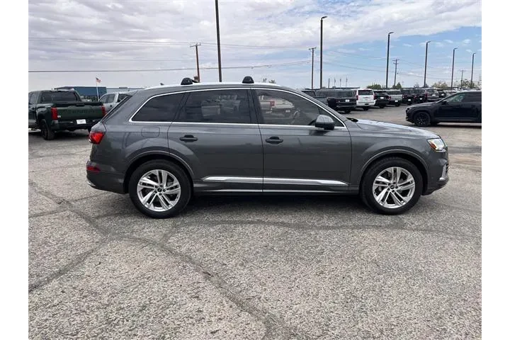 $27897 : Audi Q7 2021 AWD quattro Pre image 9