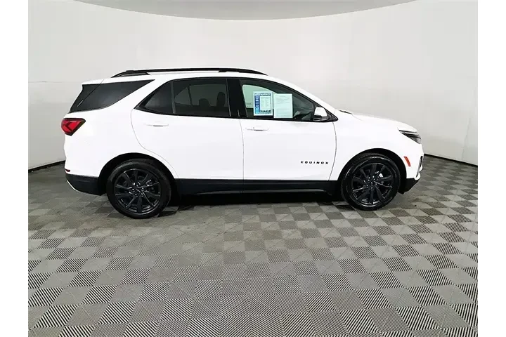 $23500 : Chevrolet Equinox 2024 RS 4d image 8