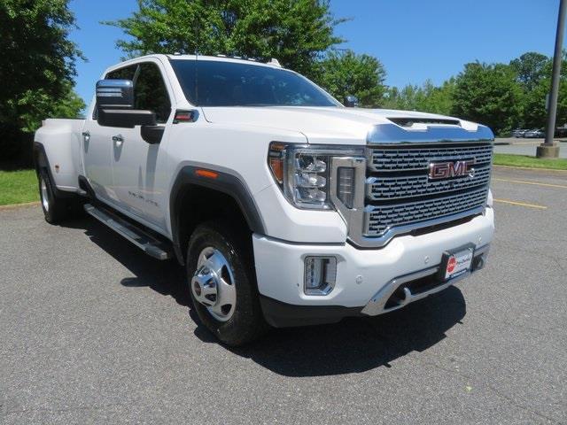 $62994 : PRE-OWNED 2020 SIERRA 3500HD image 3