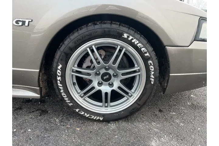 $7995 : Ford Mustang 2002 GT Deluxe image 2