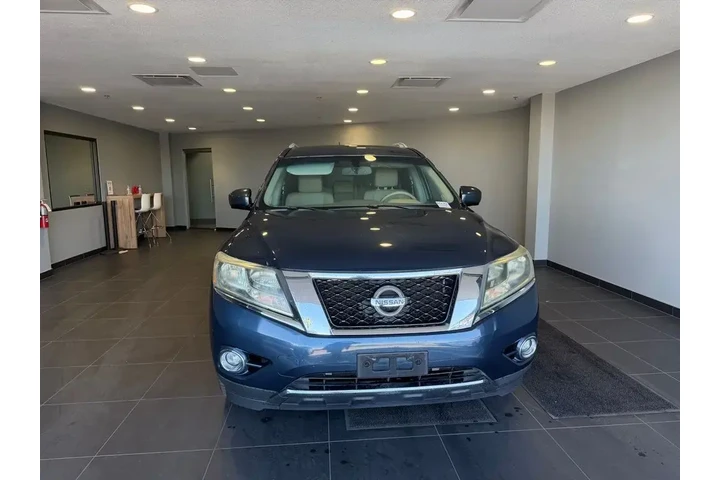 $10984 : Nissan Pathfinder 2014 4x4 S image 2