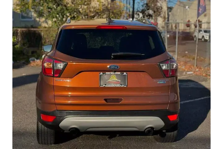 2017 FORD ESCAPE2017 FORD ESC image 1
