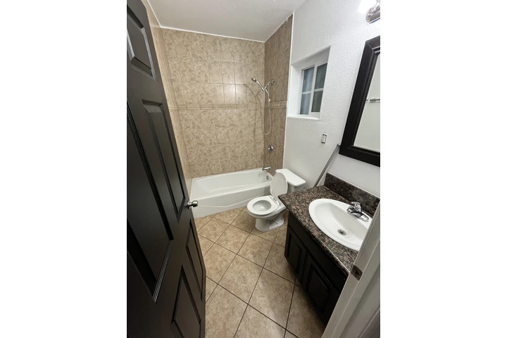 $1450 : Suite Privada image 2