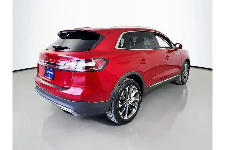 $25250 : Lincoln Nautilus 2021 AWD Re image 7