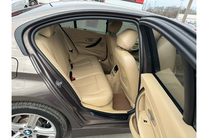 $11950 : 2015 BMW 3 Series 4dr Sdn 328 image 9