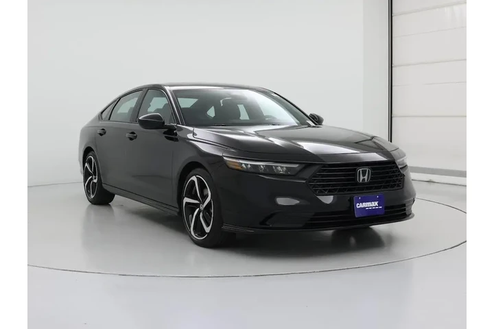 $29998 : Honda Accord Hybrid 2023 Spo image 1