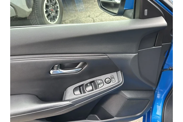 $14390 : Nissan Sentra 2020 SV 4dr Se image 10