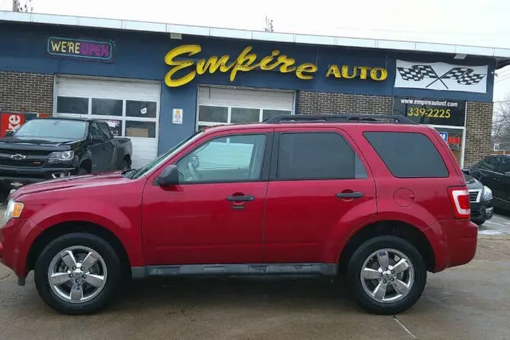 $6999 : 2009 Escape XLT image 2