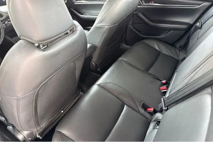 $19250 : Mazda Mazda3 Sedan 2023 2.5 image 6