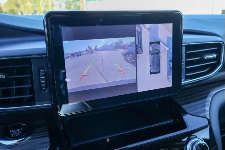 $27639 : Ford Explorer 2023 Limited 4 image 4