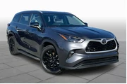 $37989 : Toyota Highlander 2023 L 4dr thumbnail