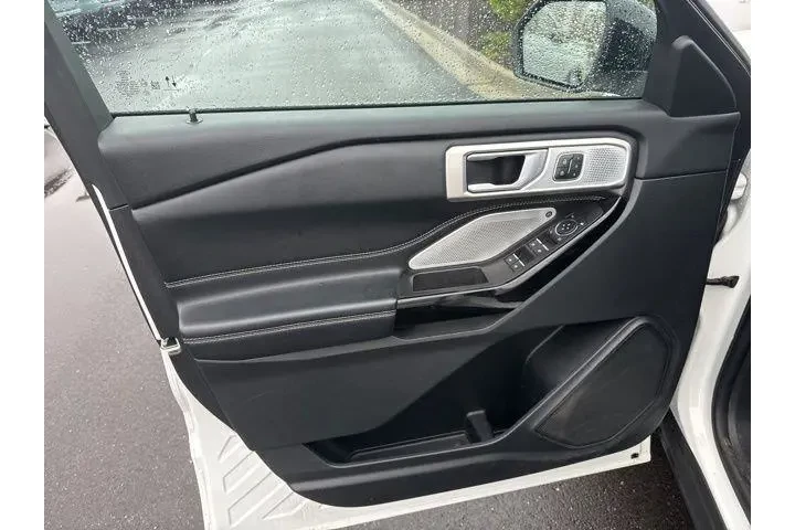 $39000 : Ford Explorer 2023 AWD ST 4d image 8