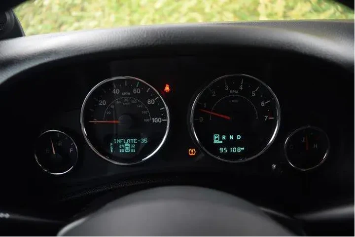 $17000 : Jeep Wrangler Unlimited 2014 image 3