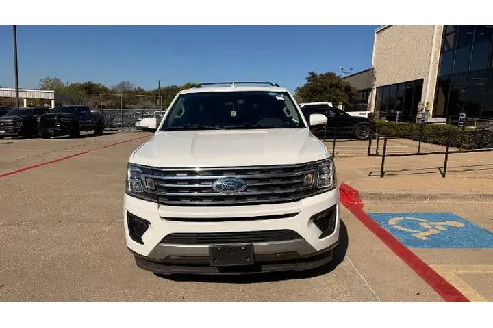 $27595 : Ford Expedition 2021 4x2 XLT image 2