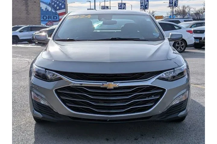 $16998 : Chevrolet Malibu 2024 LT 4dr image 8