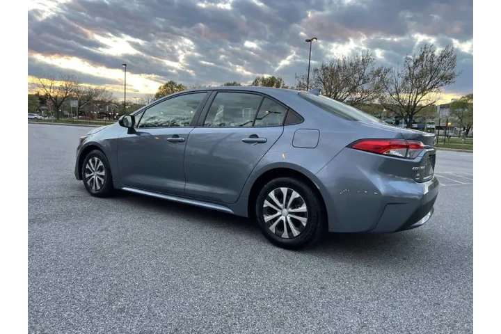 $14500 : 2022 Corolla Hybrid LE image 8
