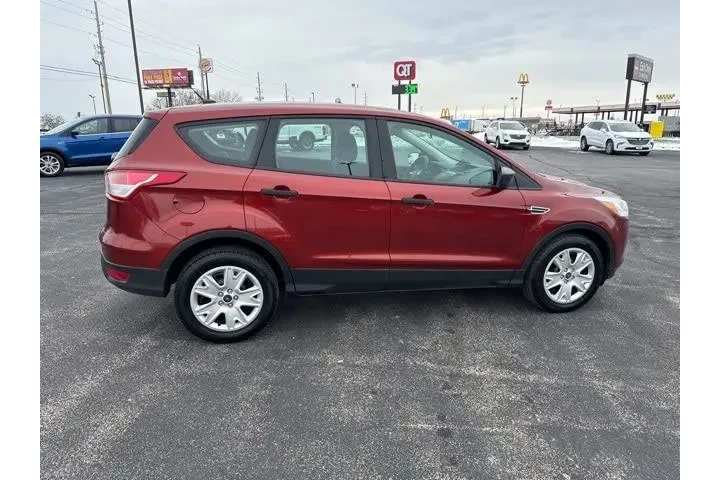 $14768 : Ford Escape 2016 S 4dr SUV image 6