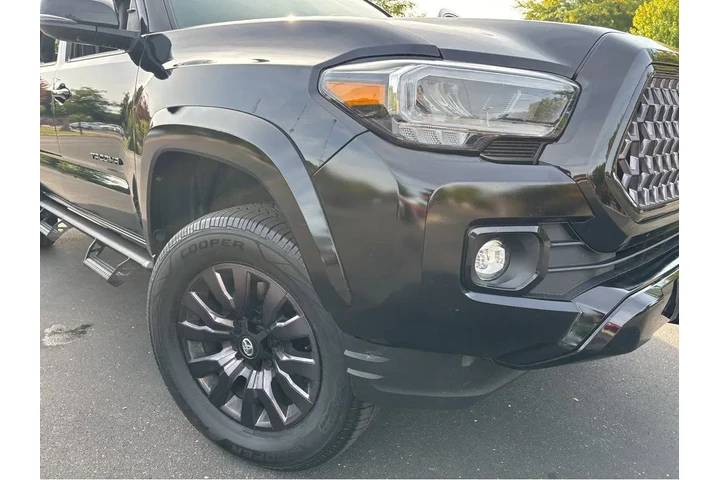 $37987 : Gold Certified2022 Tacoma 4WD image 7