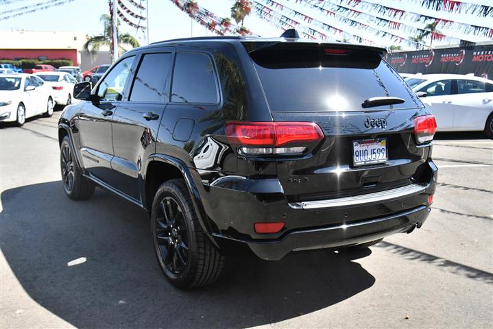 $28988 : Grand Cherokee Laredo X image 6