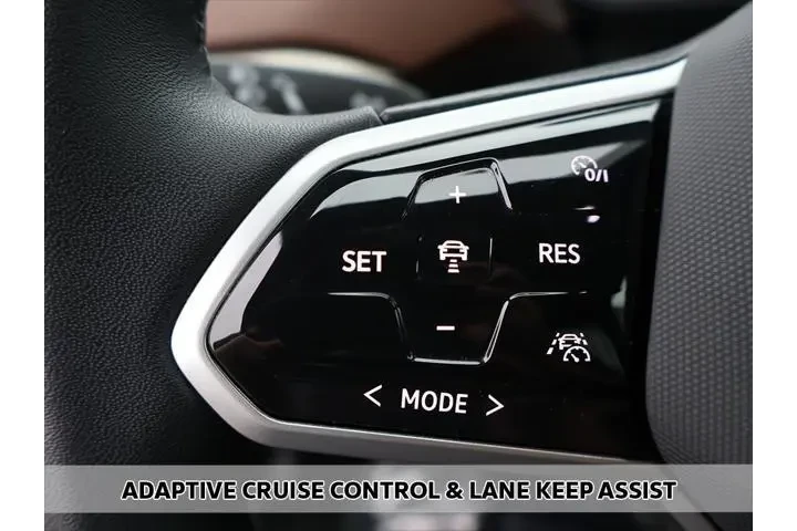 $16390 : Volkswagen ID.4 2023 Pro 4dr image 3