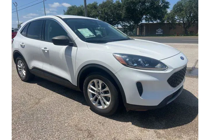 $18995 : Ford Escape 2022 SE 4dr SUV image 4