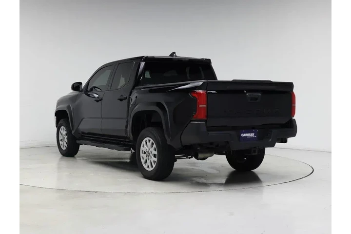 $32998 : Toyota Tacoma 2024 4x2 SR 4d image 2