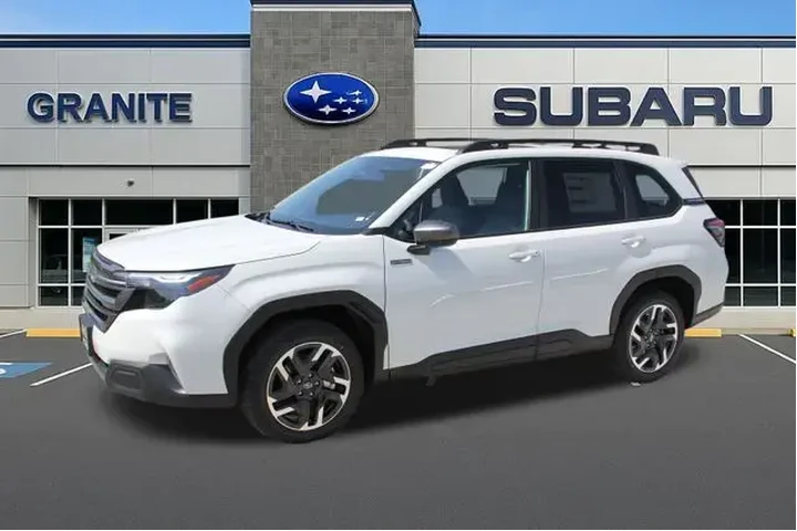 $34991 : Subaru Forester 2025 AWD Pre image 4