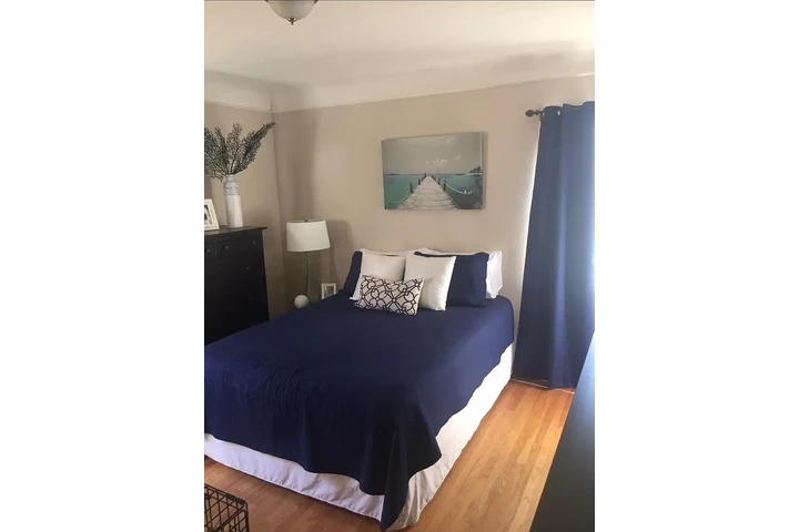 $1275 : North Hollywood 2/1 Available image 7