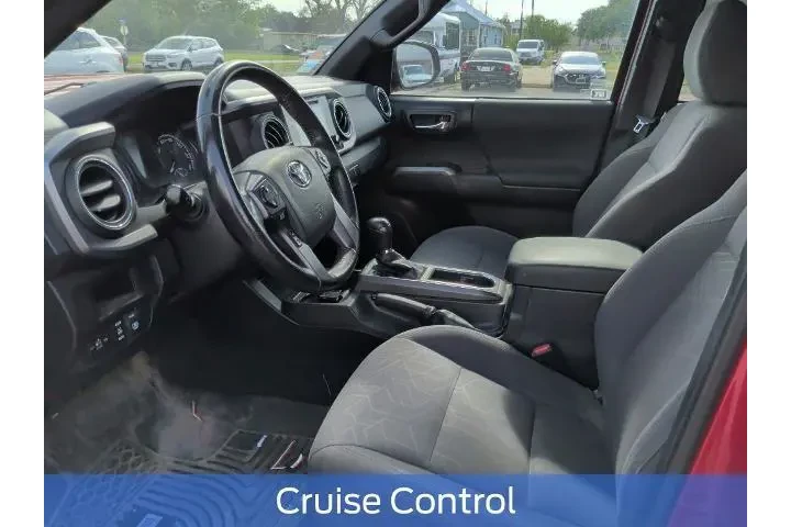 $19881 : Toyota Tacoma 2017 4x4 TRD P image 8