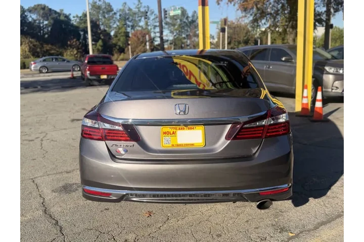 2017 Accord LX image 10