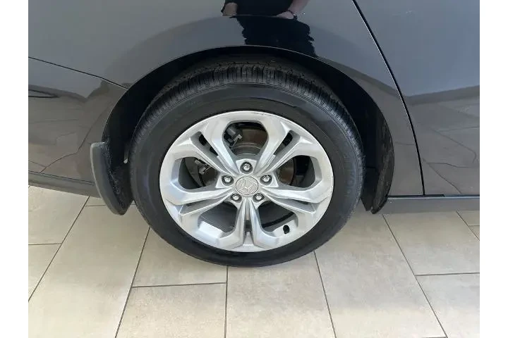 $23451 : Honda Accord 2023 LX 4dr Sed image 7