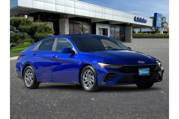 $17777 : Hyundai ELANTRA 2024 SEL 4dr image 10