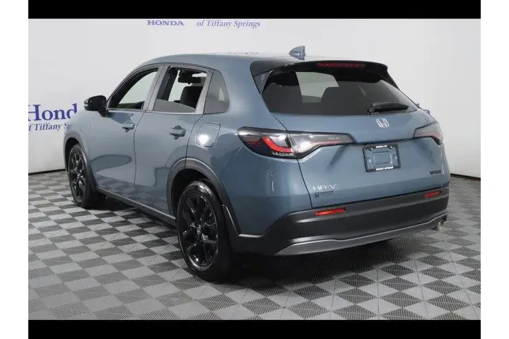$27875 : Honda HR-V 2024 AWD Sport 4d image 5
