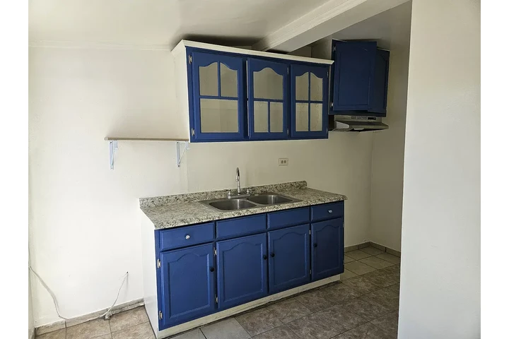 $2600 : Beautiful Home Available image 4