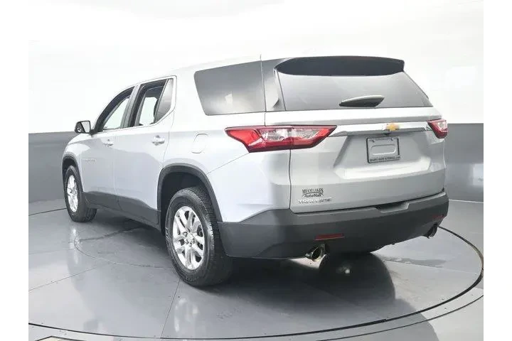$18050 : Chevrolet Traverse 2021 LS 4 image 4