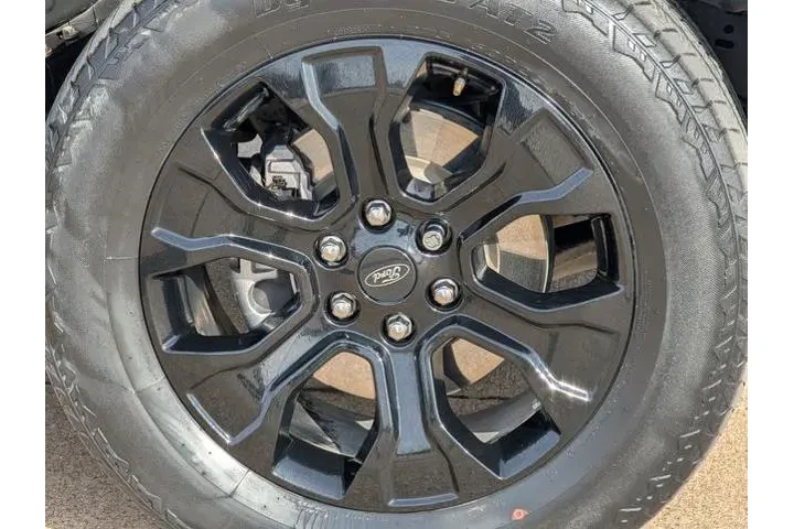 $36081 : Ford F-150 2022 4x4 XL 4dr S image 9