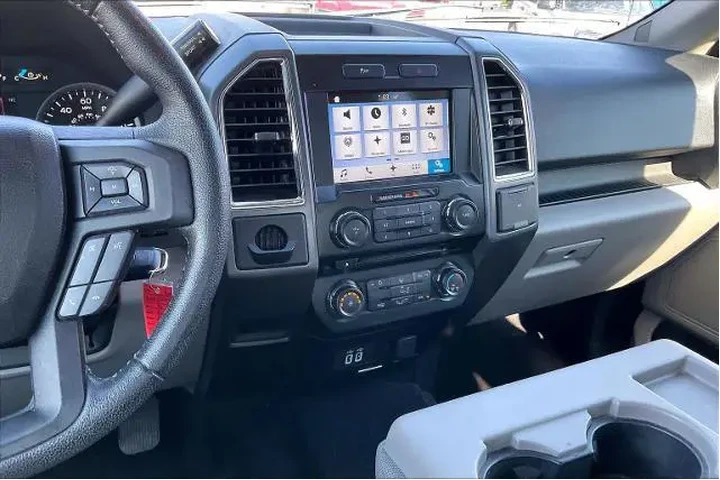 $24377 : Ford F-150 2016 4x2 XL 4dr S image 6