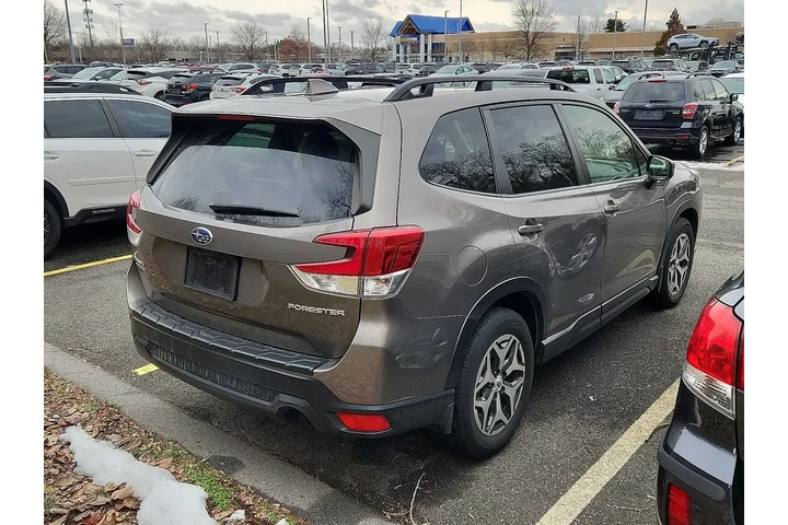 $21998 : Subaru Forester 2023 AWD Pre image 6