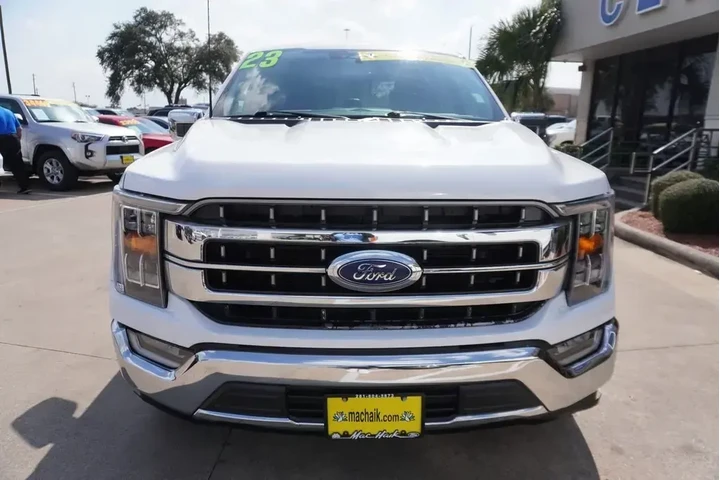 $39988 : Ford F-150 2023 4x2 Lariat 4 image 2