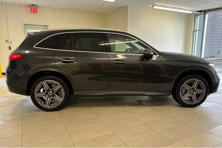 $39374 : Mercedes-Benz GLC 2023 AWD G image 3