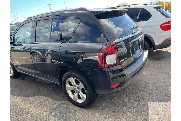 $2500 : Jeep Compass 2014 4x4 Sport image 8