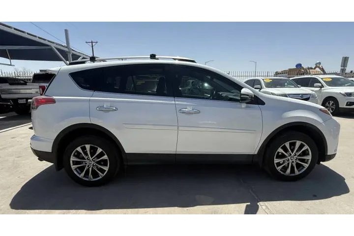 $12900 : 2017 RAV4 Limited image 4