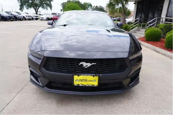 $31888 : Ford Mustang 2025 EcoBoost P image 2