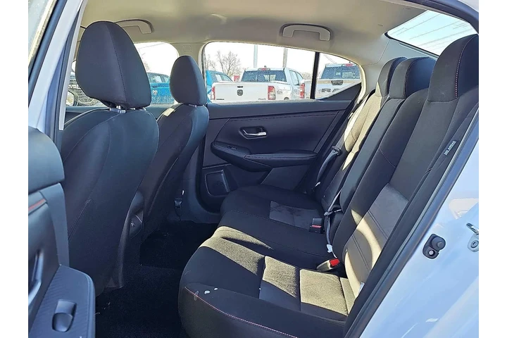 $21711 : Nissan Sentra 2025 SR 4dr Se image 10