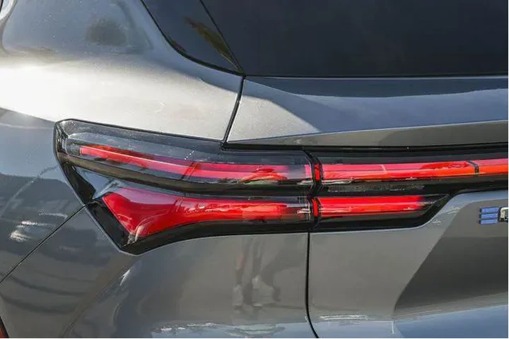 $23000 : Chevrolet Equinox EV 2025 LT image 8